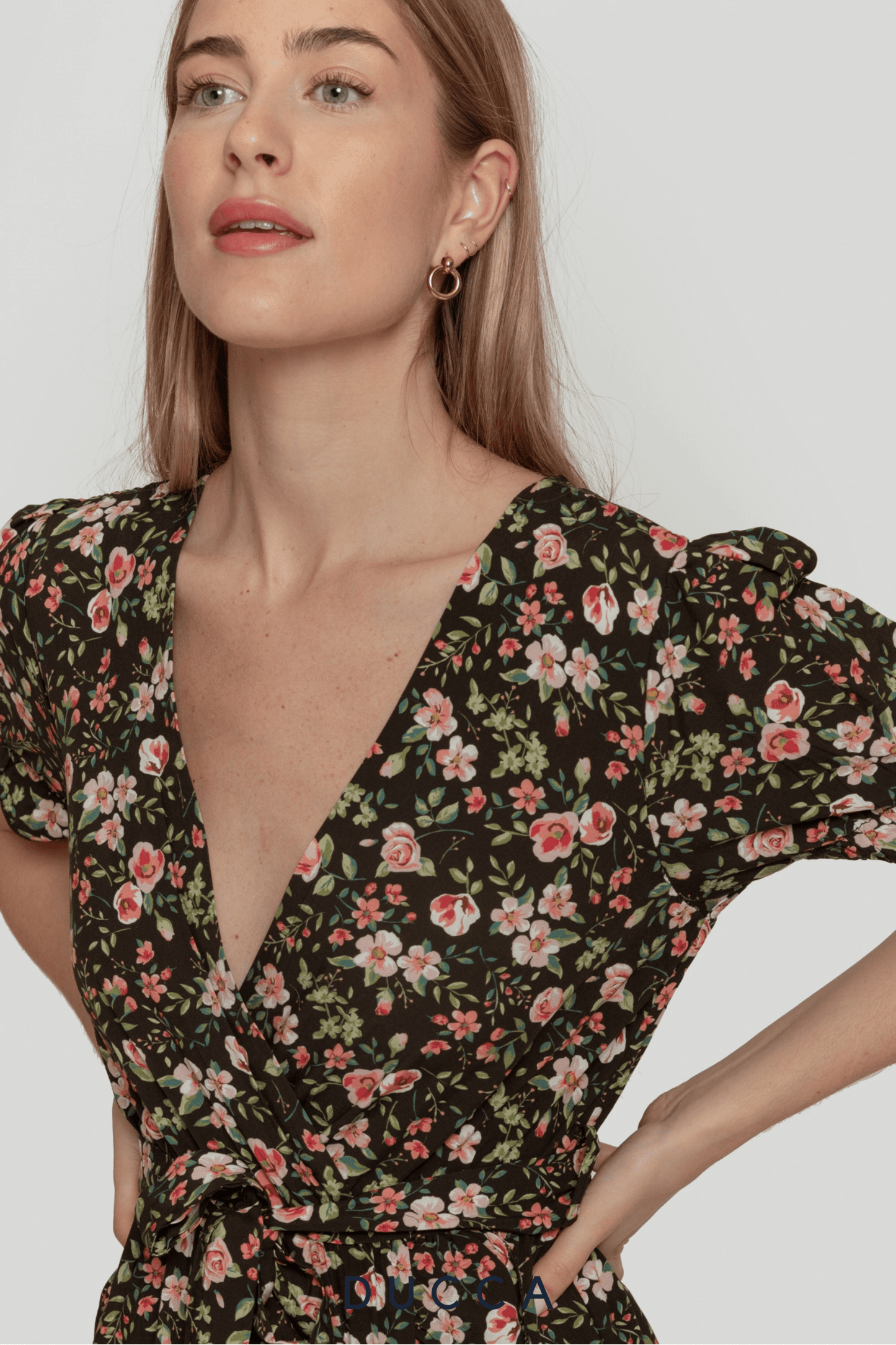 Vestido Onda de Pliegues Negro - DUCCA Vestidos S DUCCA