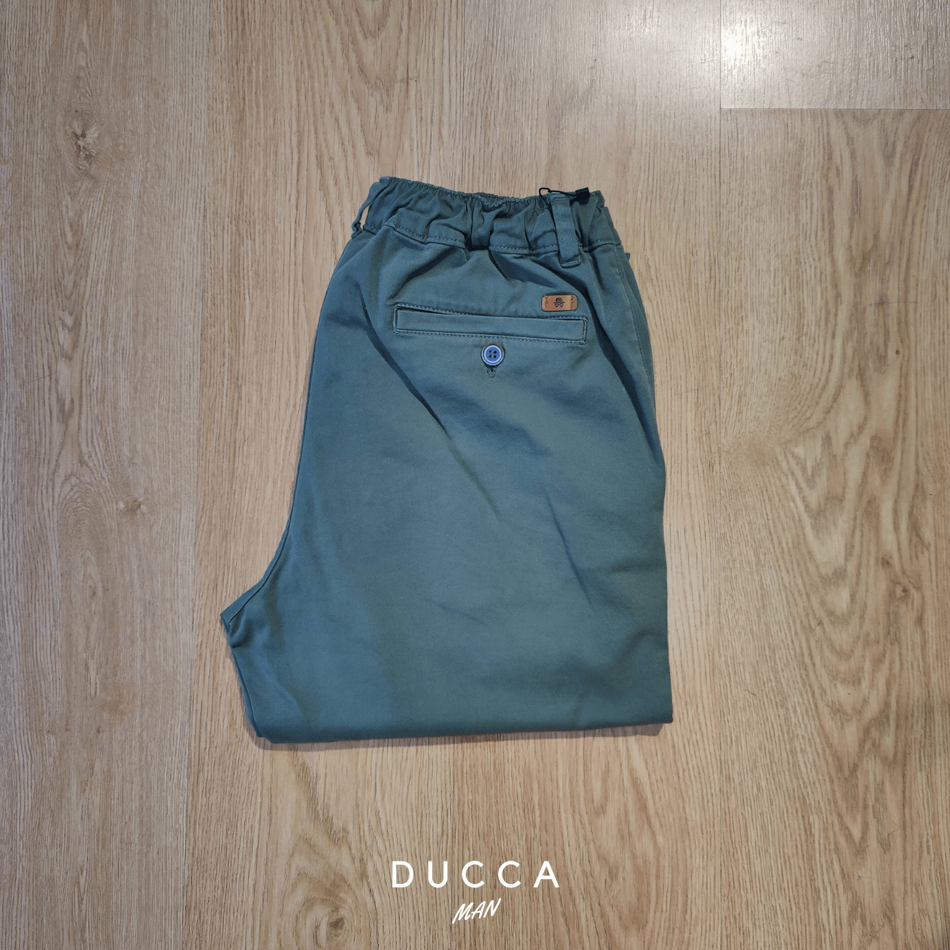 Pantalón Chino Cintura Elastica - DUCCA Pantalones Hombre 38 / Verde Militar DUCCA