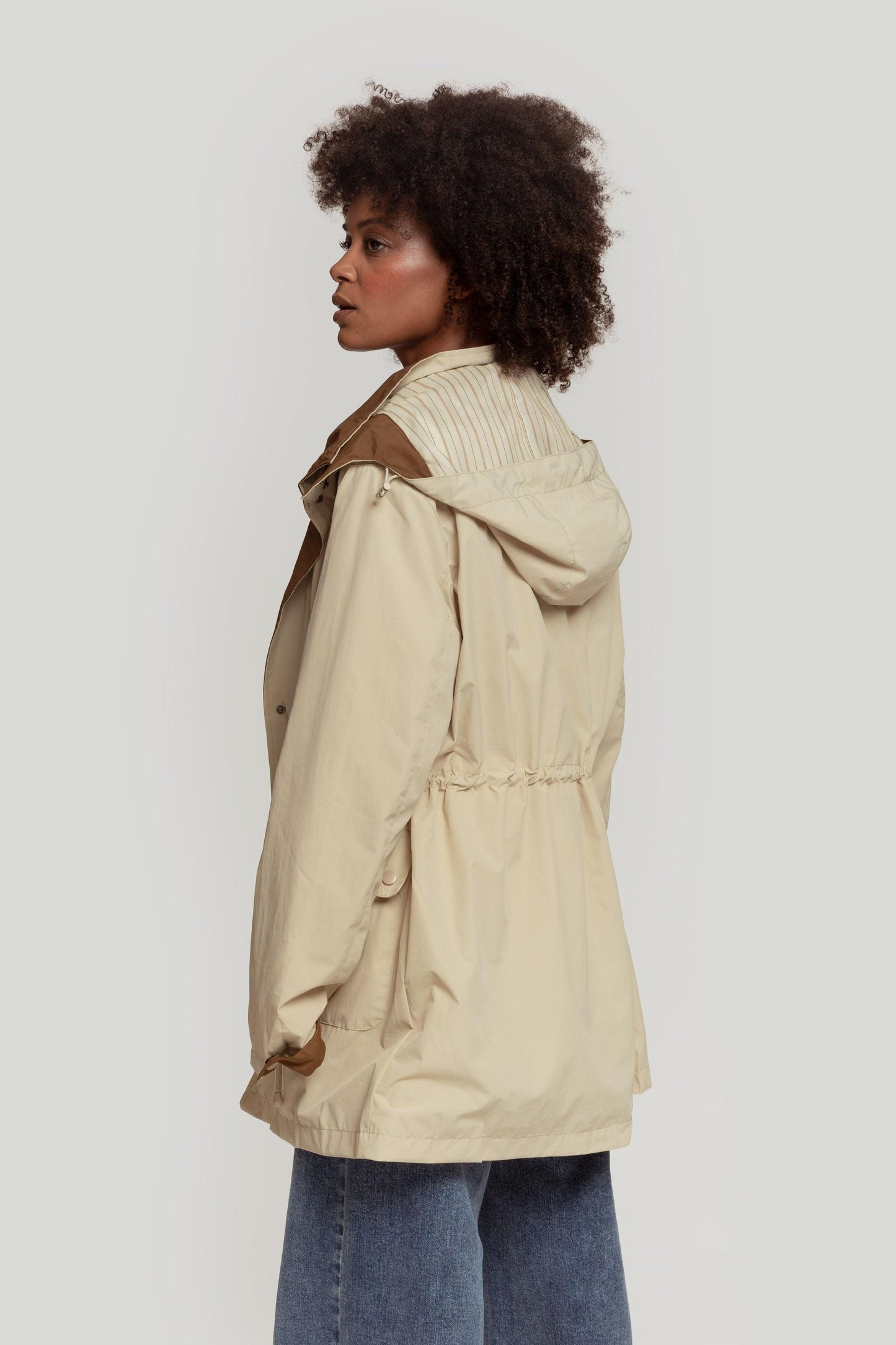Trench Repelente Elegante - DUCCA S DUCCA