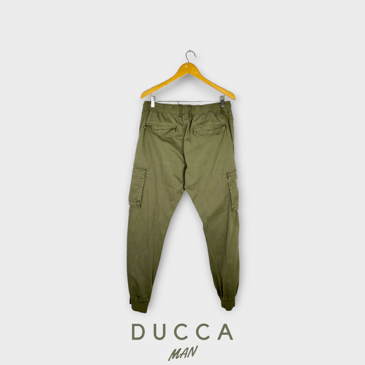 Pantalón Cargo Ruta Urbana - DUCCA Pantalones Hombre 38 / Verde DUCCA