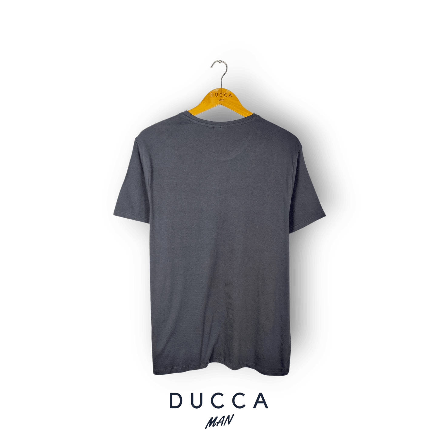 Camiseta Pikachu Red Tag - DUCCA S DUCCA