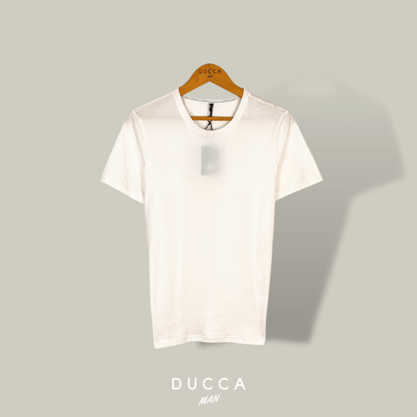 Camiseta Baker´s Básica de Algodón - DUCCA Camisetas Hombre Beige / S DUCCA