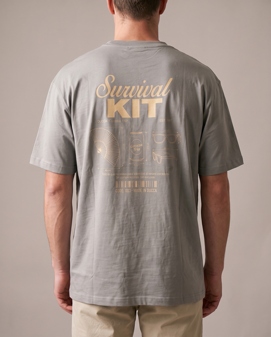 Camiseta Oversized Survival Kit – DUCCA