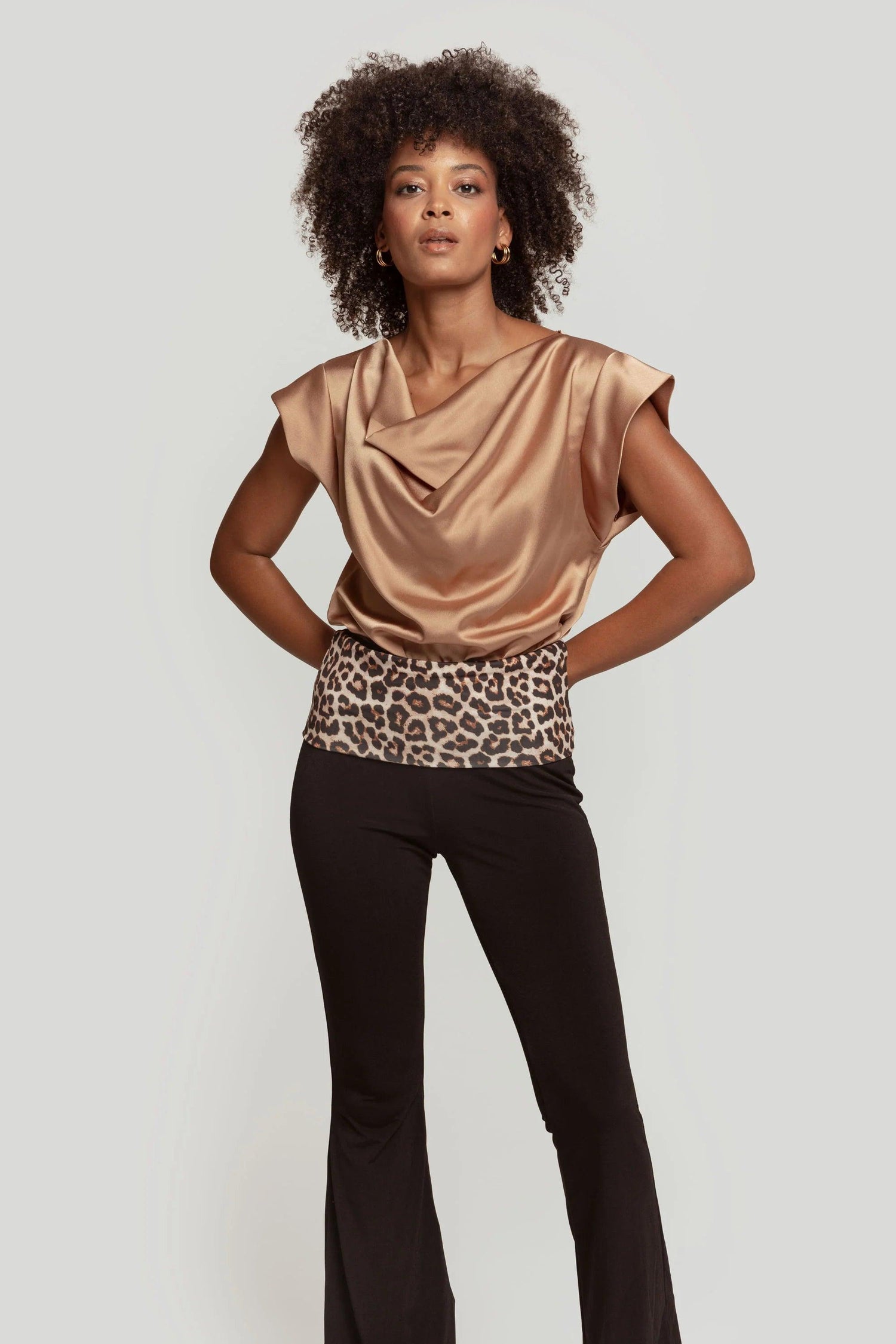 Pantalón Estilo Flare - DUCCA Pantalones Mujer S DUCCA