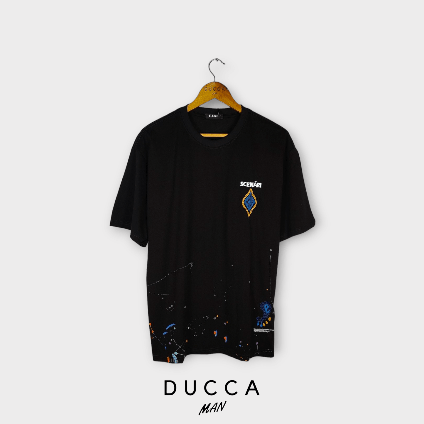 Camiseta Oversized Scenari - DUCCA