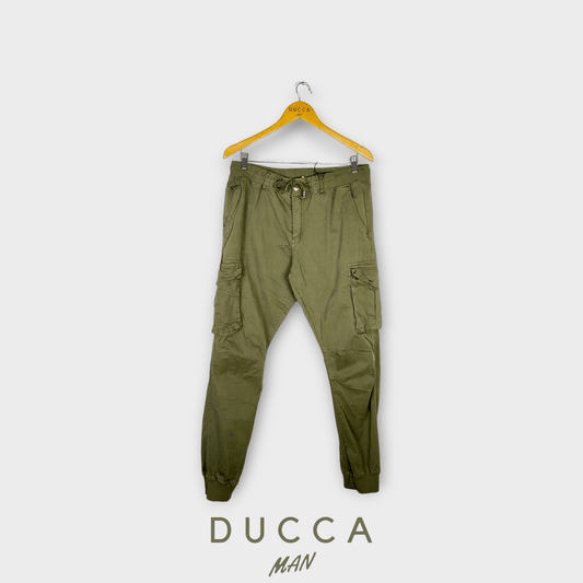 Pantalón Cargo Ruta Urbana - DUCCA Pantalones Hombre 38 / Verde DUCCA