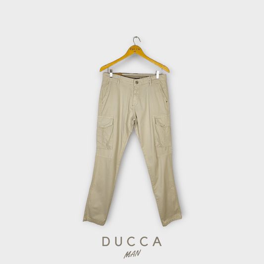 Pantalón Cargo Libertad Urbana - DUCCA Pantalones Hombre 38 DUCCA