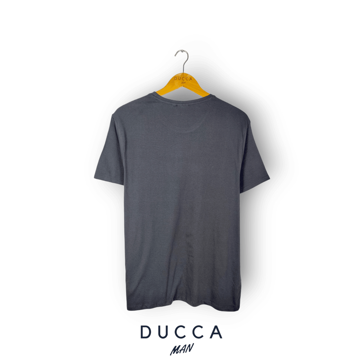 Camiseta Pikachu Red Tag - DUCCA S DUCCA