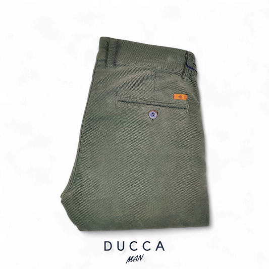 Pantalón Chino Pana Diagonal - DUCCA 38 / Verde Caqui DUCCA