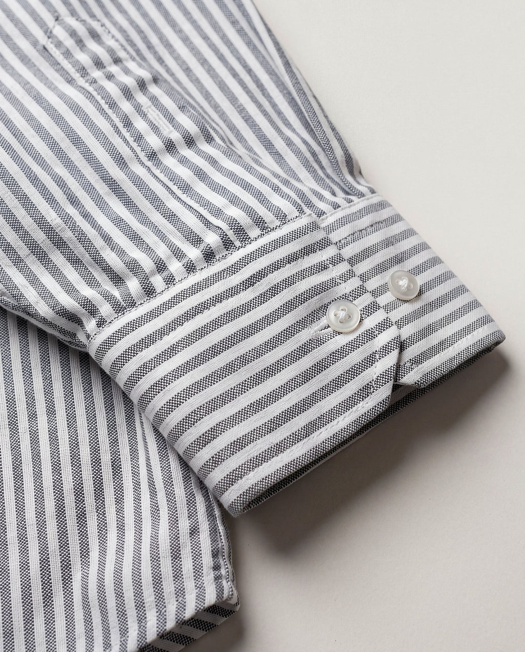 Camisa Califa gris marengo, detalle del tejido